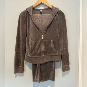 🎉 Gray Velour Set